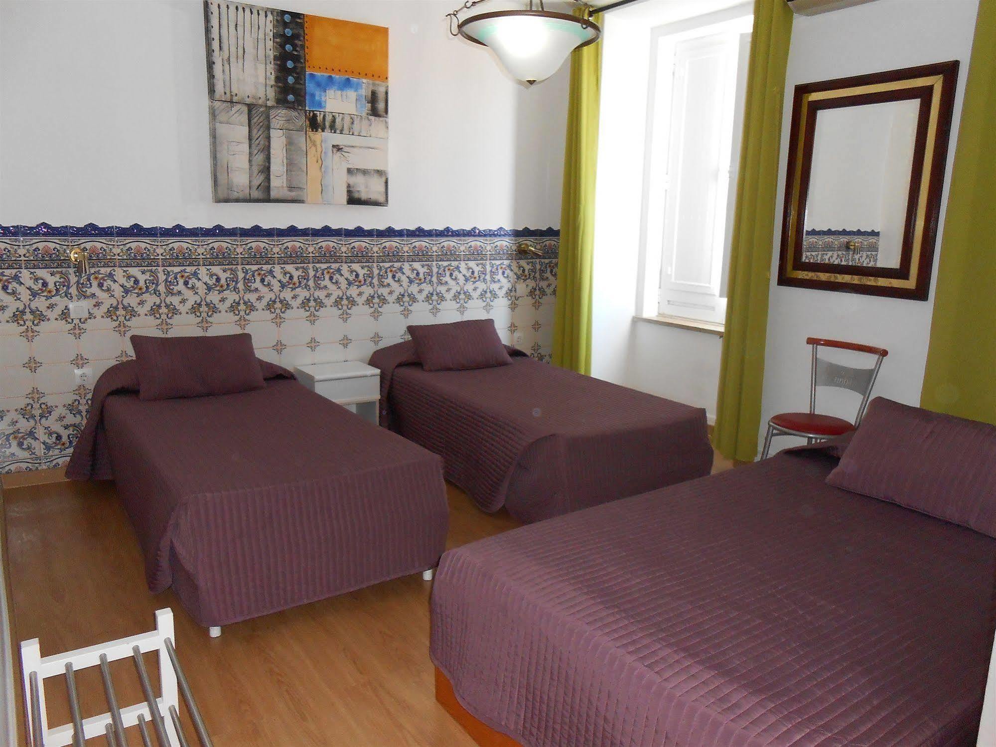 Residencial Joao Xxi 3*