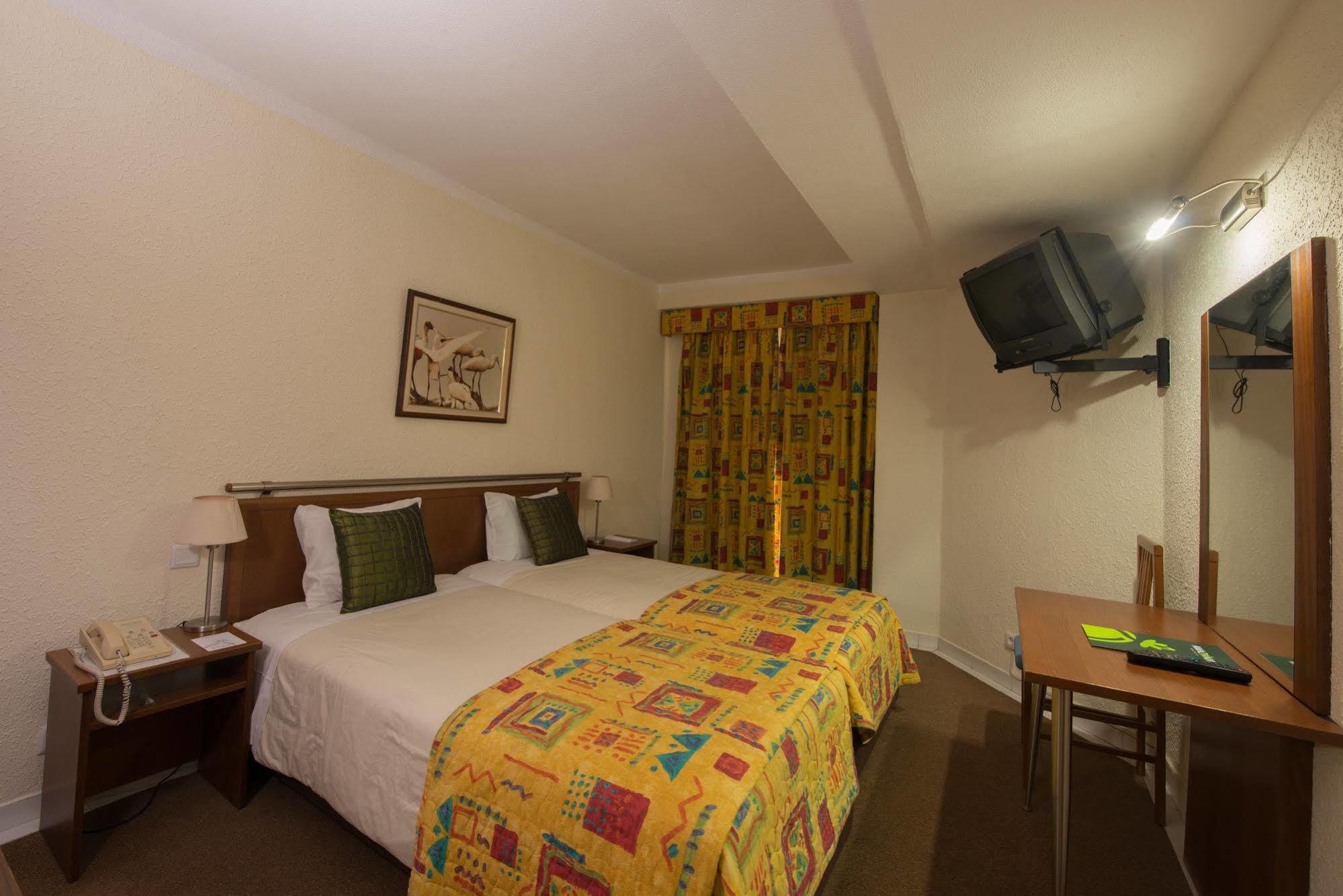 Hotel Holiday Express & - Principe Real By Ihg