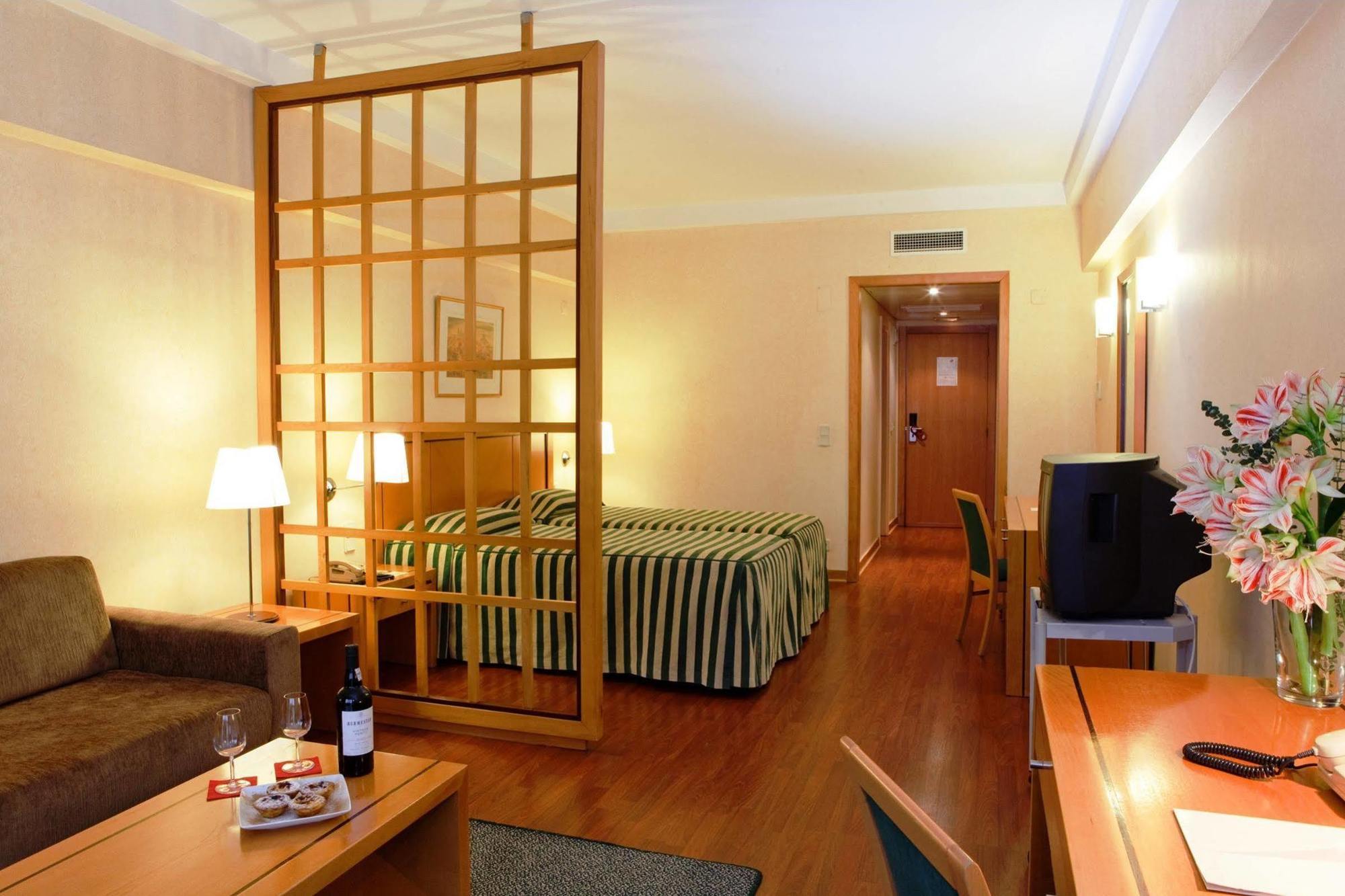 Roma Hotel 3*
