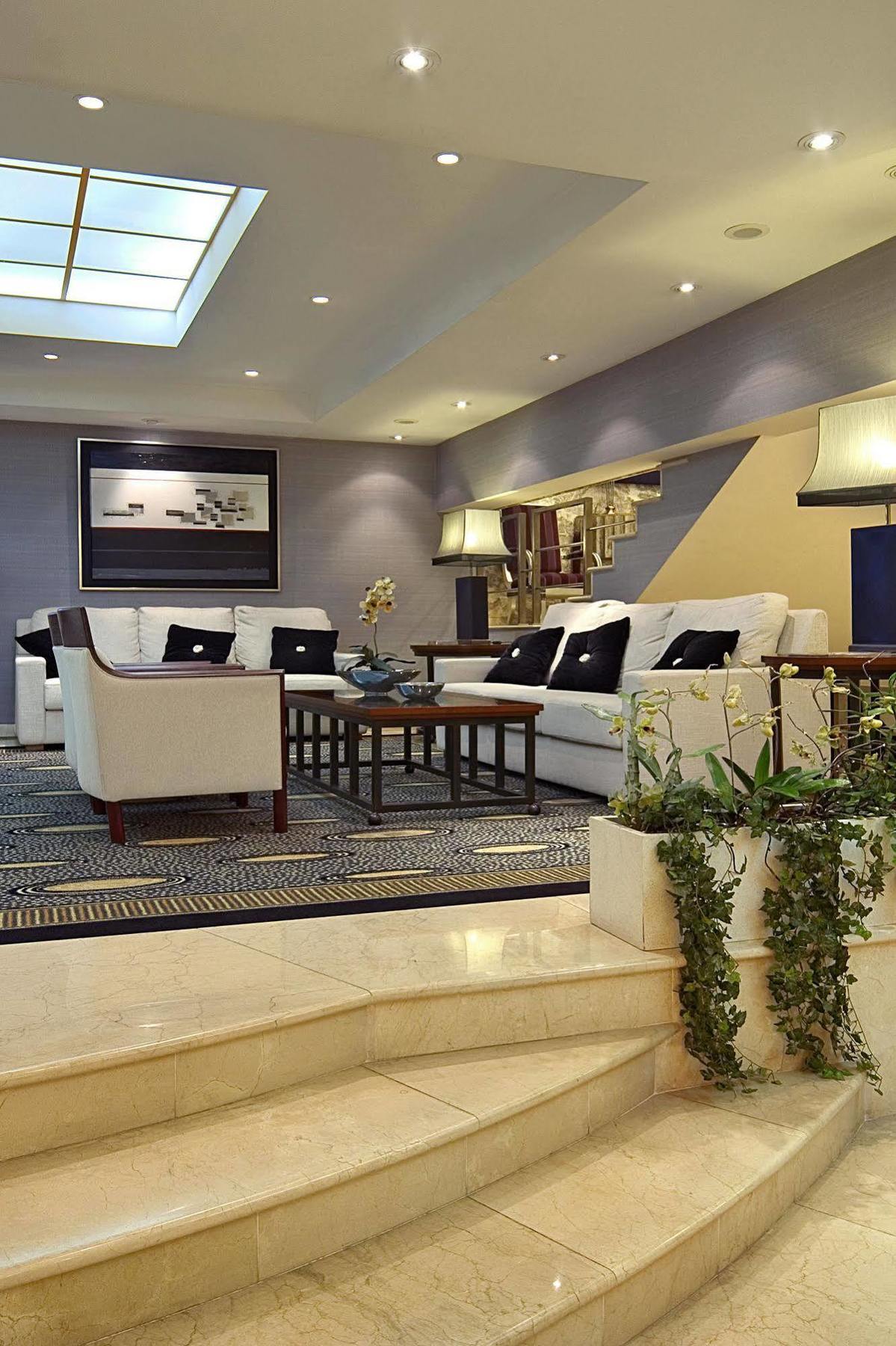Travel Park Hotel