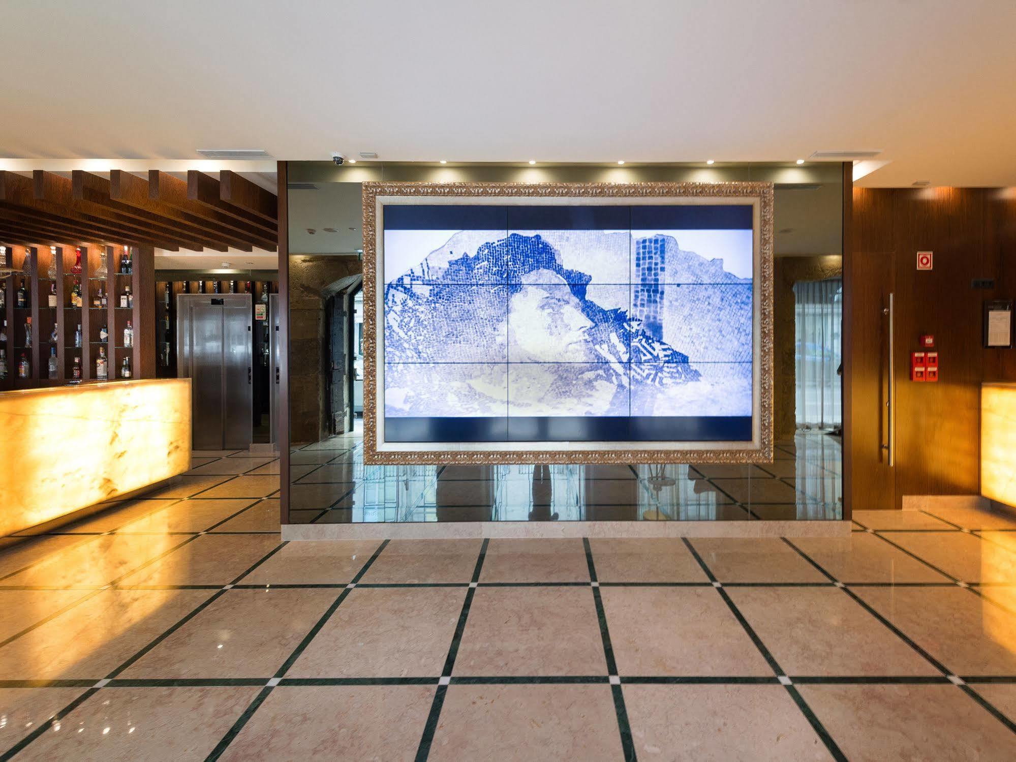 Turim Terreiro Do Paco Hotel