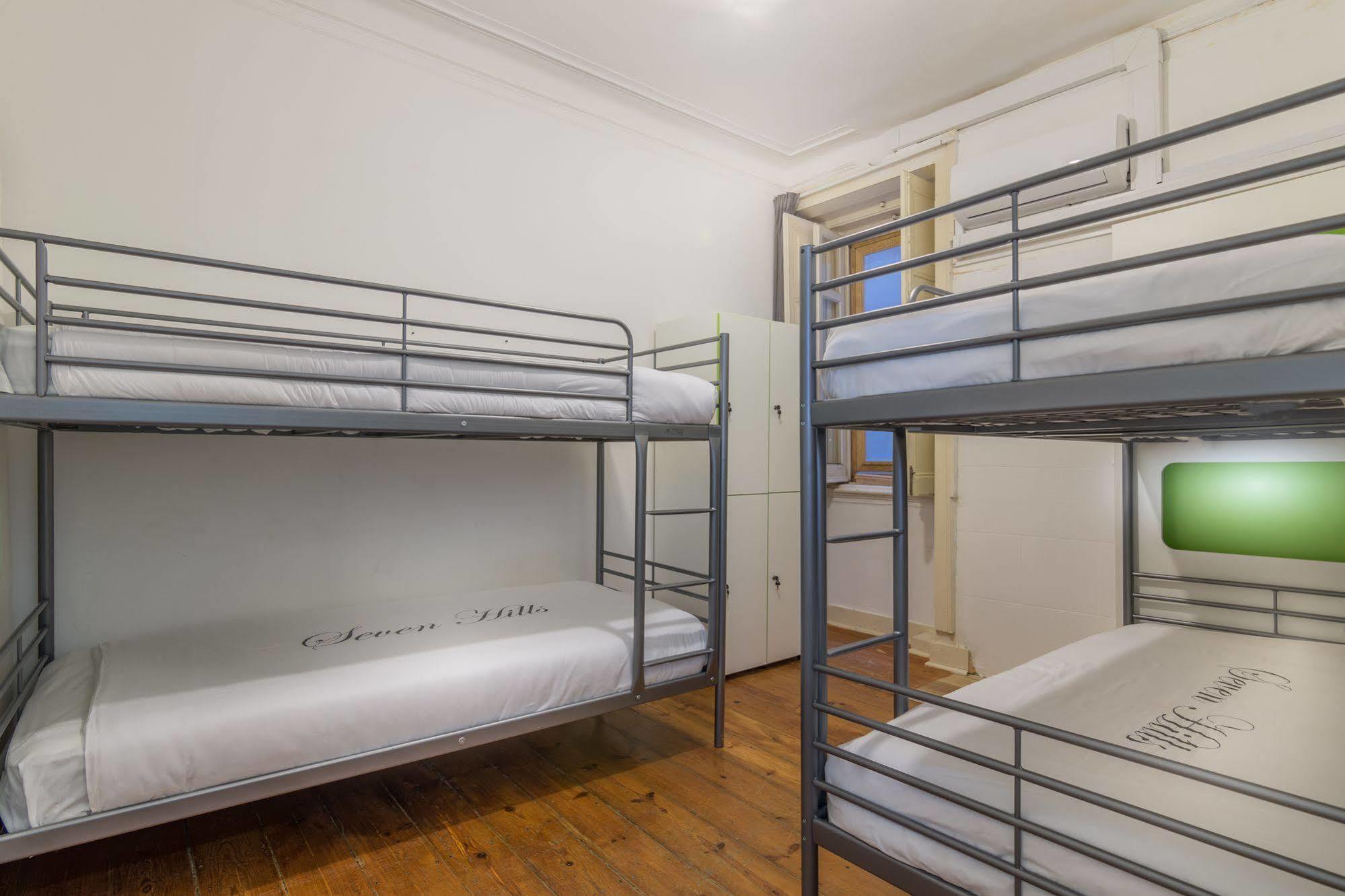 Seven Hills (adults Only) * Lisbon