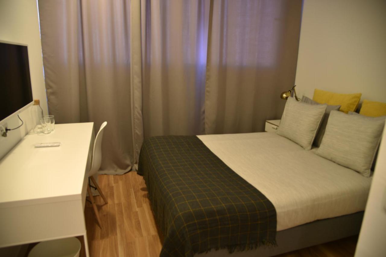 Republica83-campo Pequeno 3* Lisbon