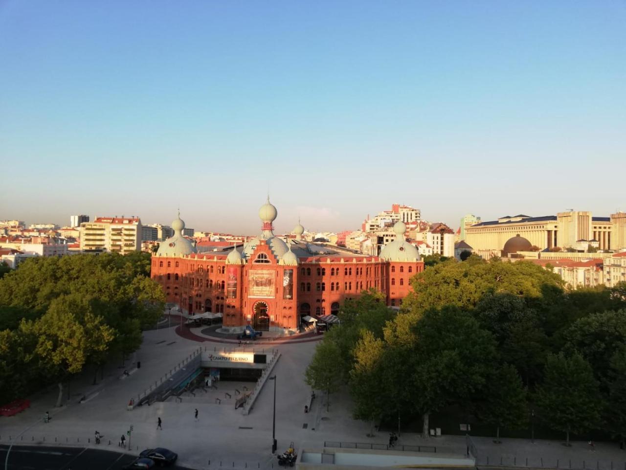 Republica83-campo Pequeno Lisbon