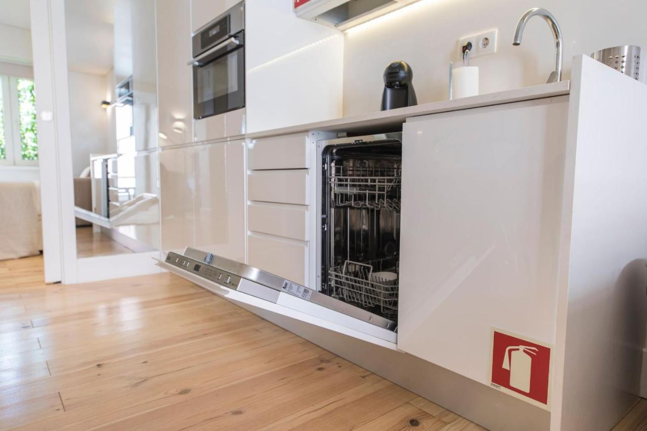 Lovelystay - Principe Real: Modern And Comfort! Apartment Lisbon