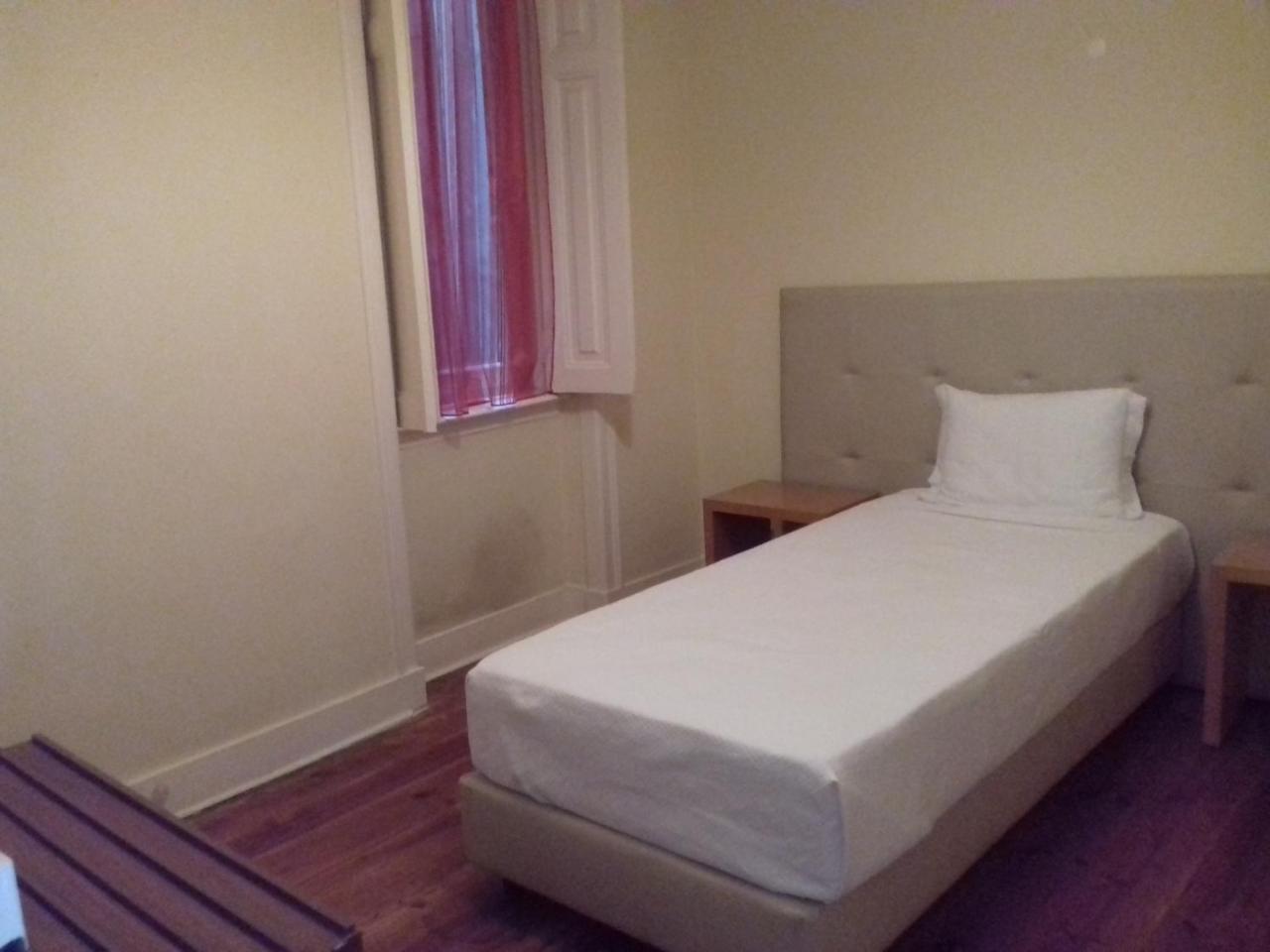 Homestay Capital Place *