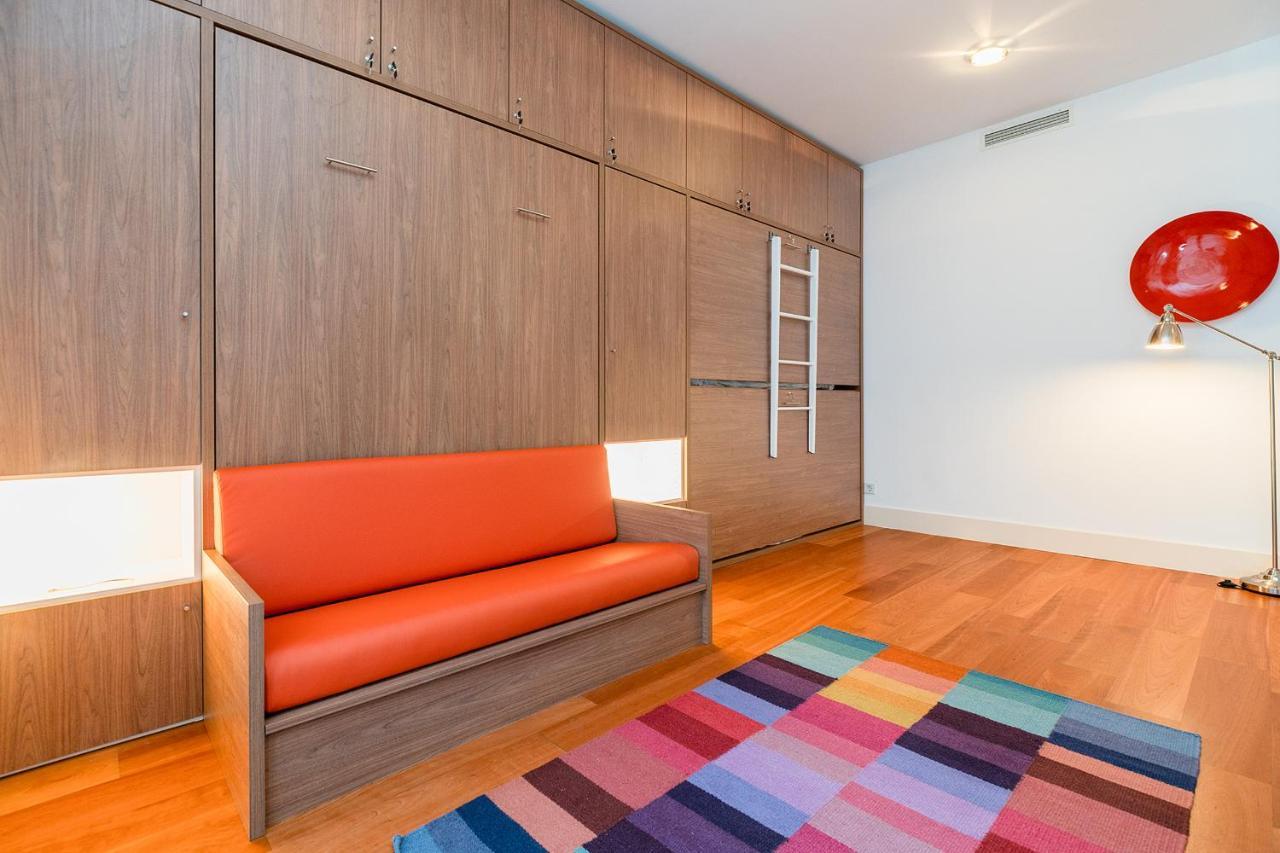 Warm Ample Space With Wall Beds Lisbon