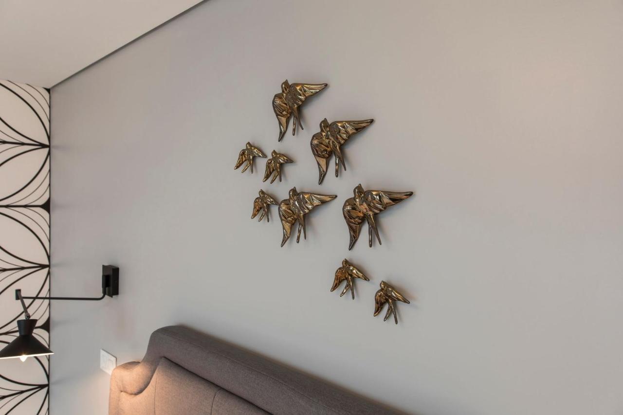 Apartment Lovelystay - Modern And Colourful Flat In The Heart Of Graca