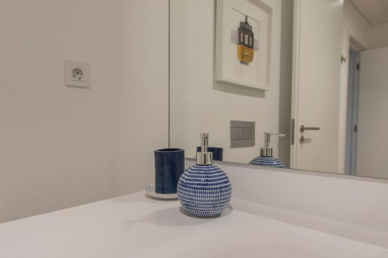 Lovelystay - Modern And Colourful Flat In The Heart Of Graca Apartment