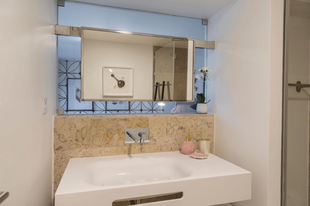 Lovelystay - Modern And Colourful Flat In The Heart Of Graca Lisbon