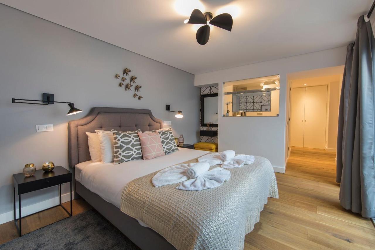 Lovelystay - Modern And Colourful Flat In The Heart Of Graca Lisbon