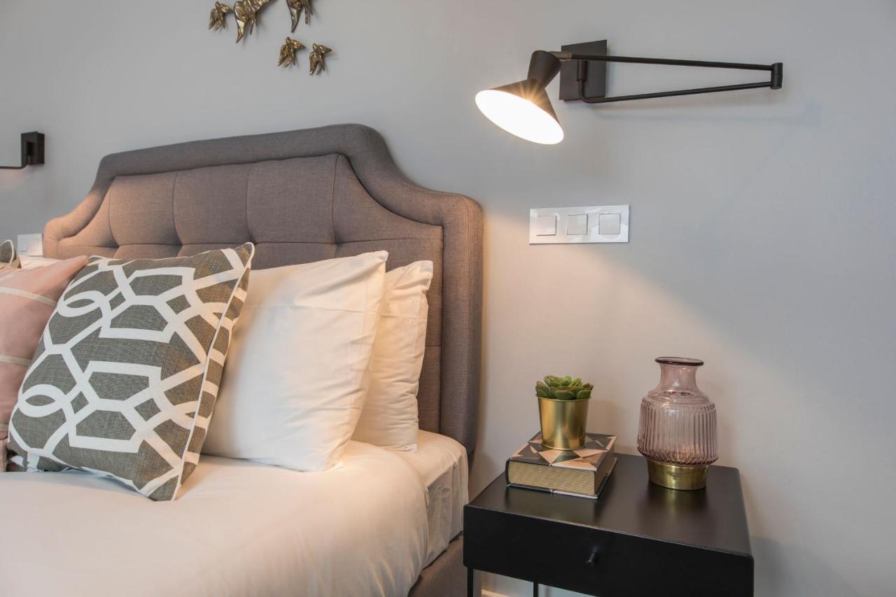 Lovelystay - Modern And Colourful Flat In The Heart Of Graca *