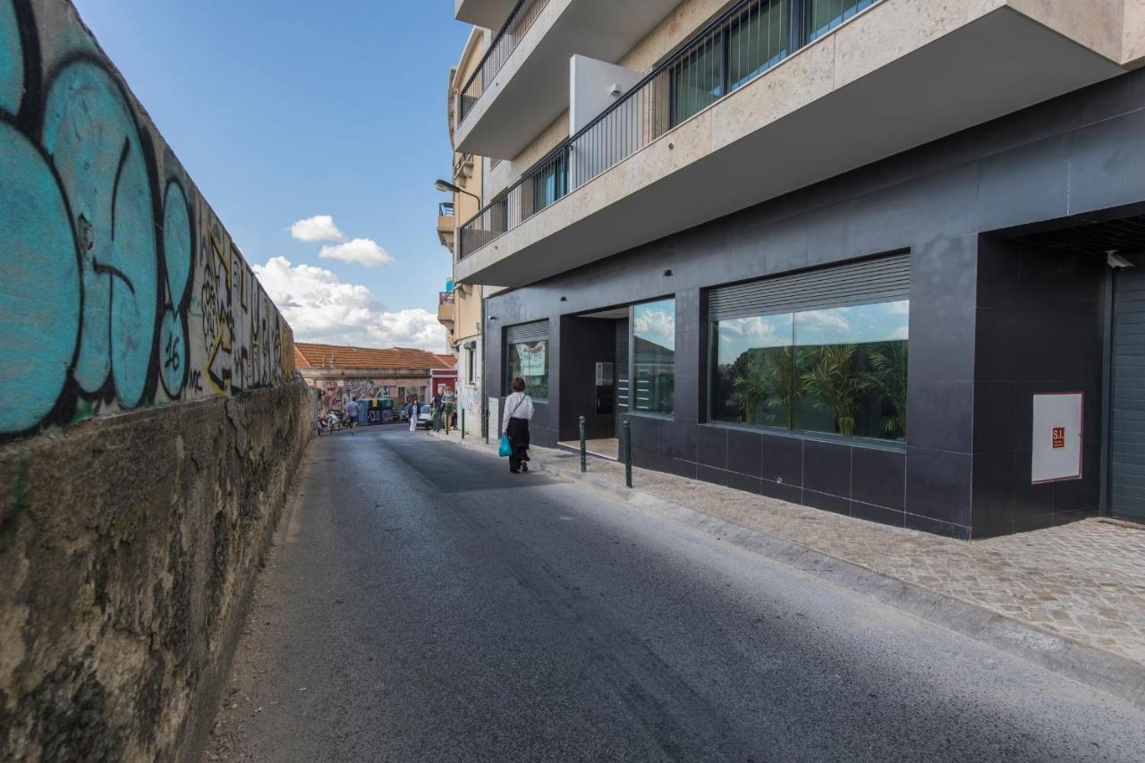 Lovelystay - Modern And Colourful Flat In The Heart Of Graca