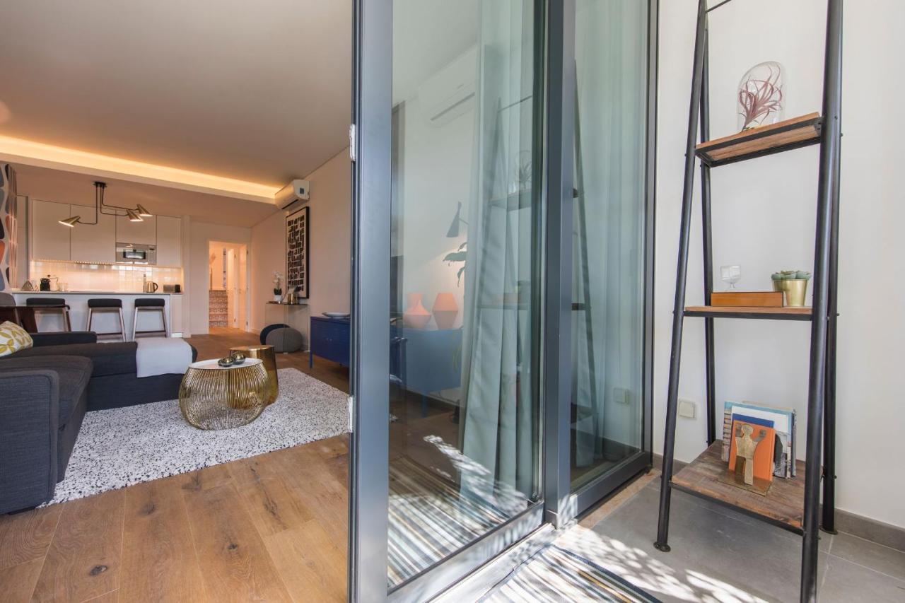 Lovelystay - Modern And Colourful Flat In The Heart Of Graca Apartment *