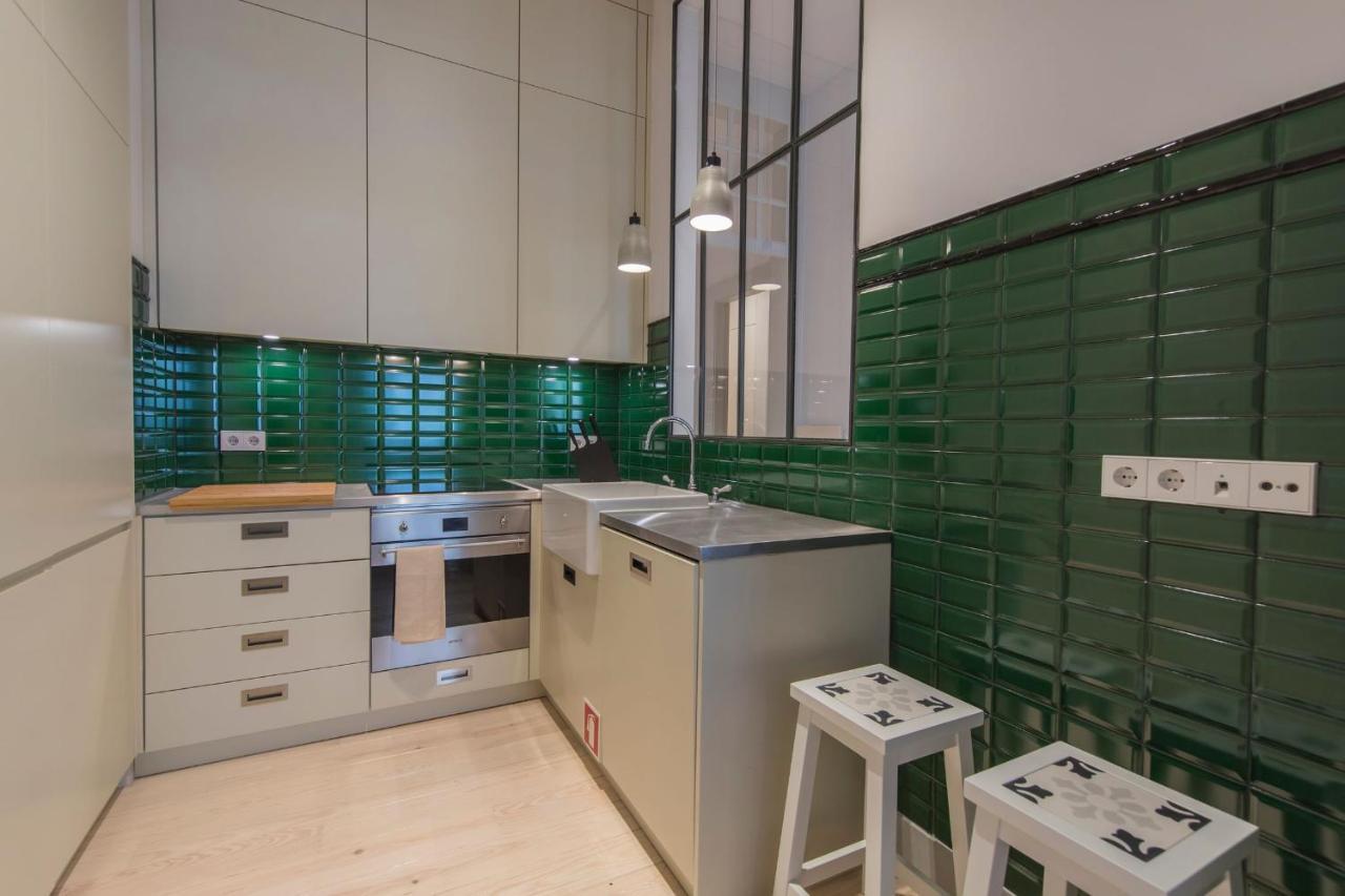 Apartment Lovelystay - Charming 3 Bedroom Wonder Downtown