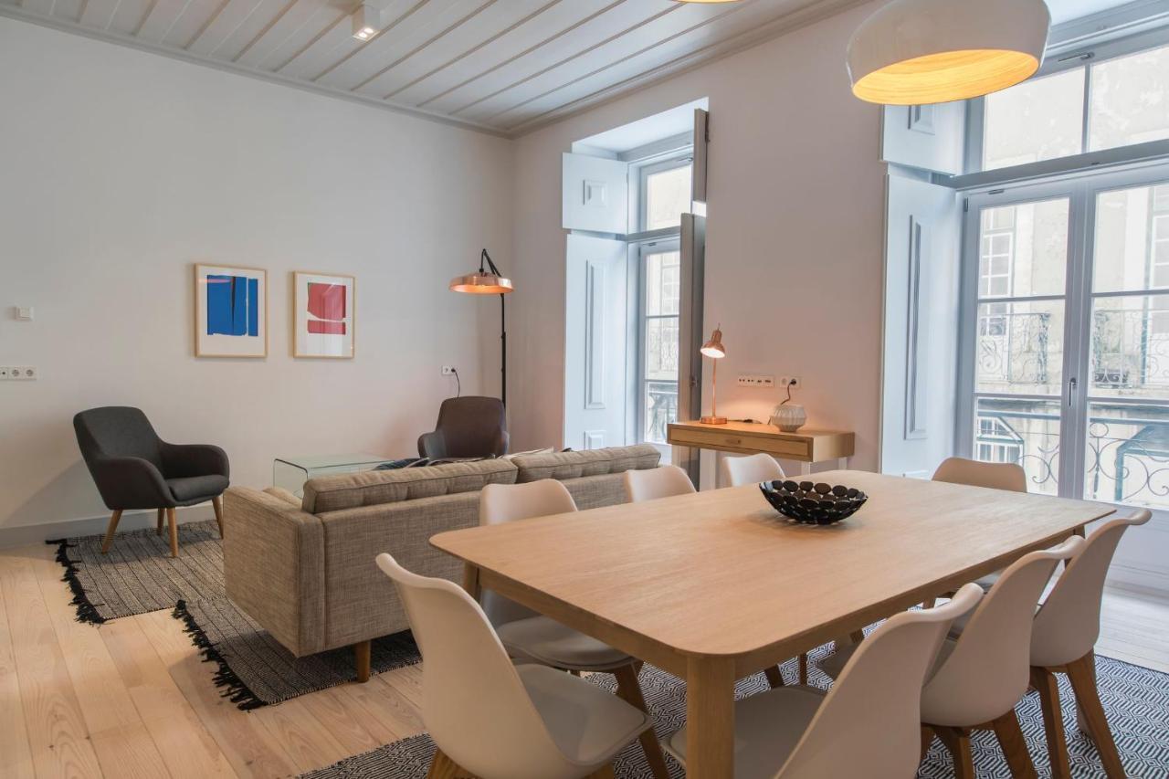 Lovelystay - Charming 3 Bedroom Wonder Downtown Lisbon