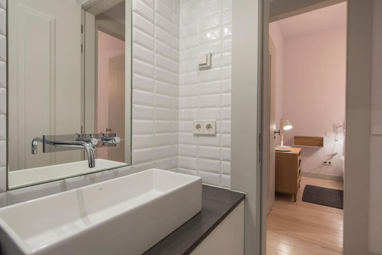 Apartment Lovelystay - Charming 3 Bedroom Wonder Downtown *