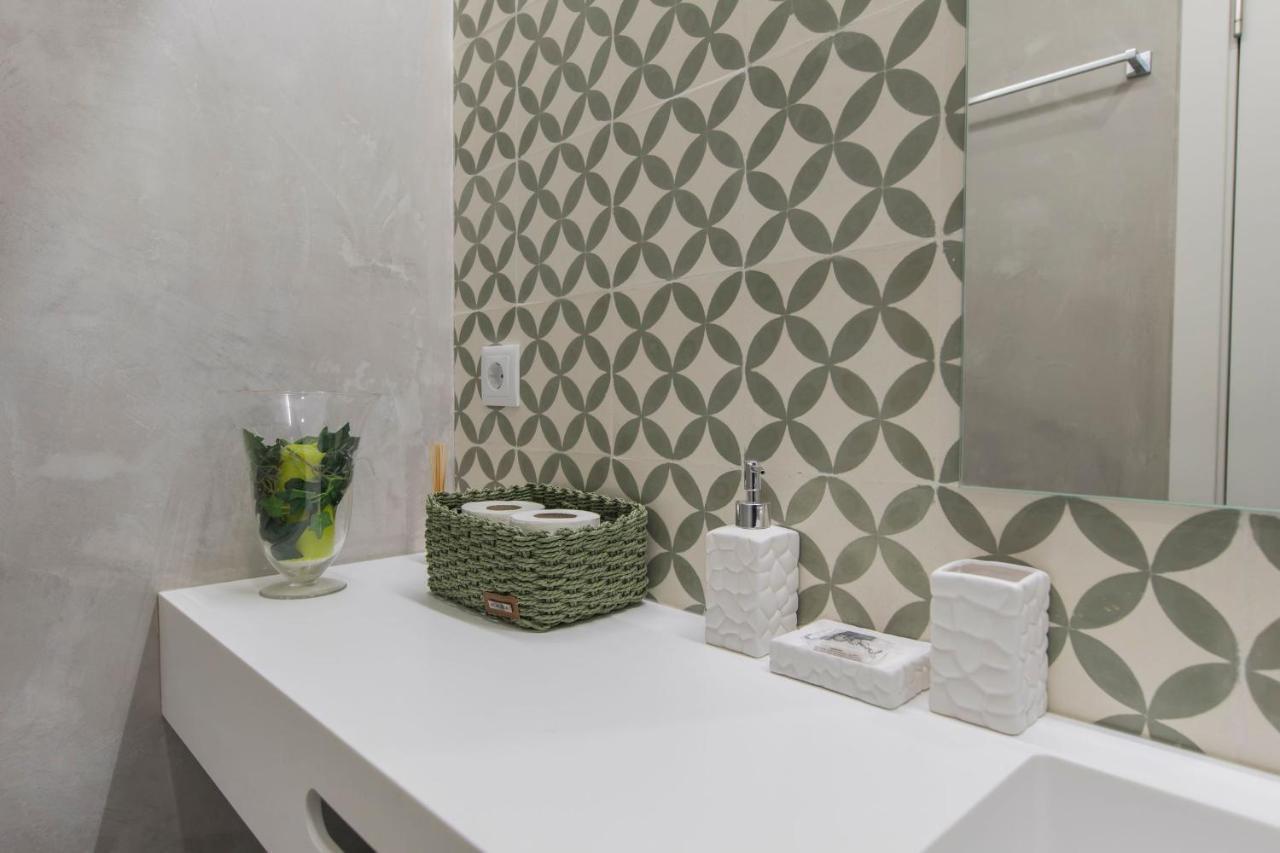 Lovelystay - Vintage Flat Near Santa Justa Elevator! Apartment Lisbon