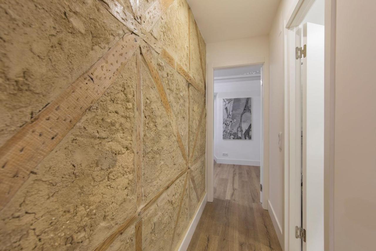Lovelystay - Vintage Flat Near Santa Justa Elevator! Apartment
