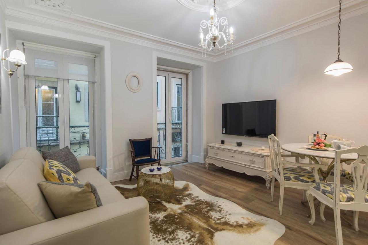 Lovelystay - Vintage Flat Near Santa Justa Elevator!