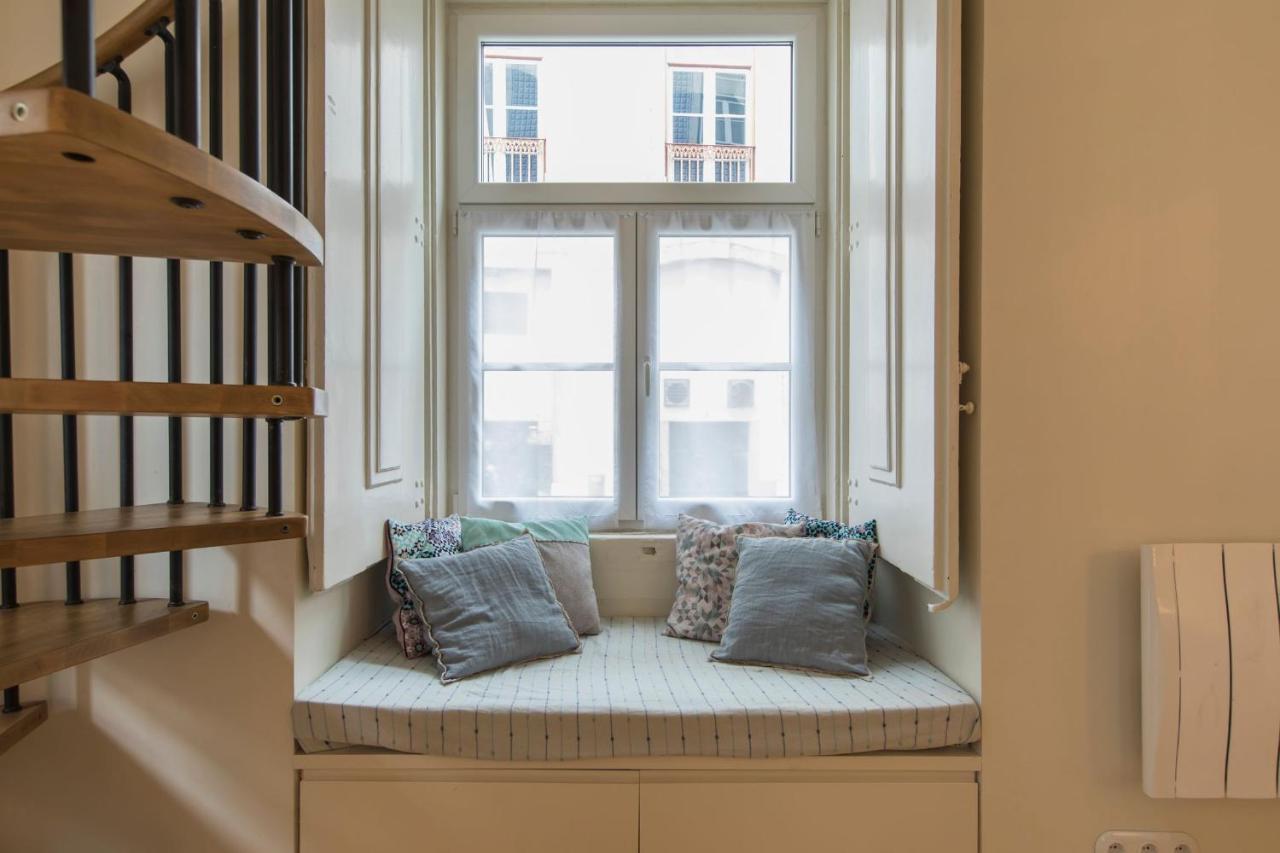 Lovelystay - Cozy Duplex In Alfama Lisbon