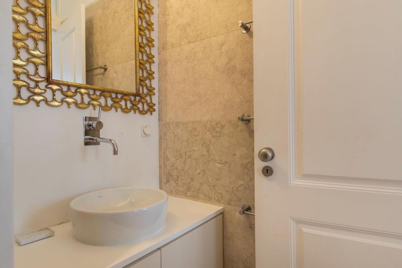 Lovelystay - Cozy Duplex In Alfama Apartment *