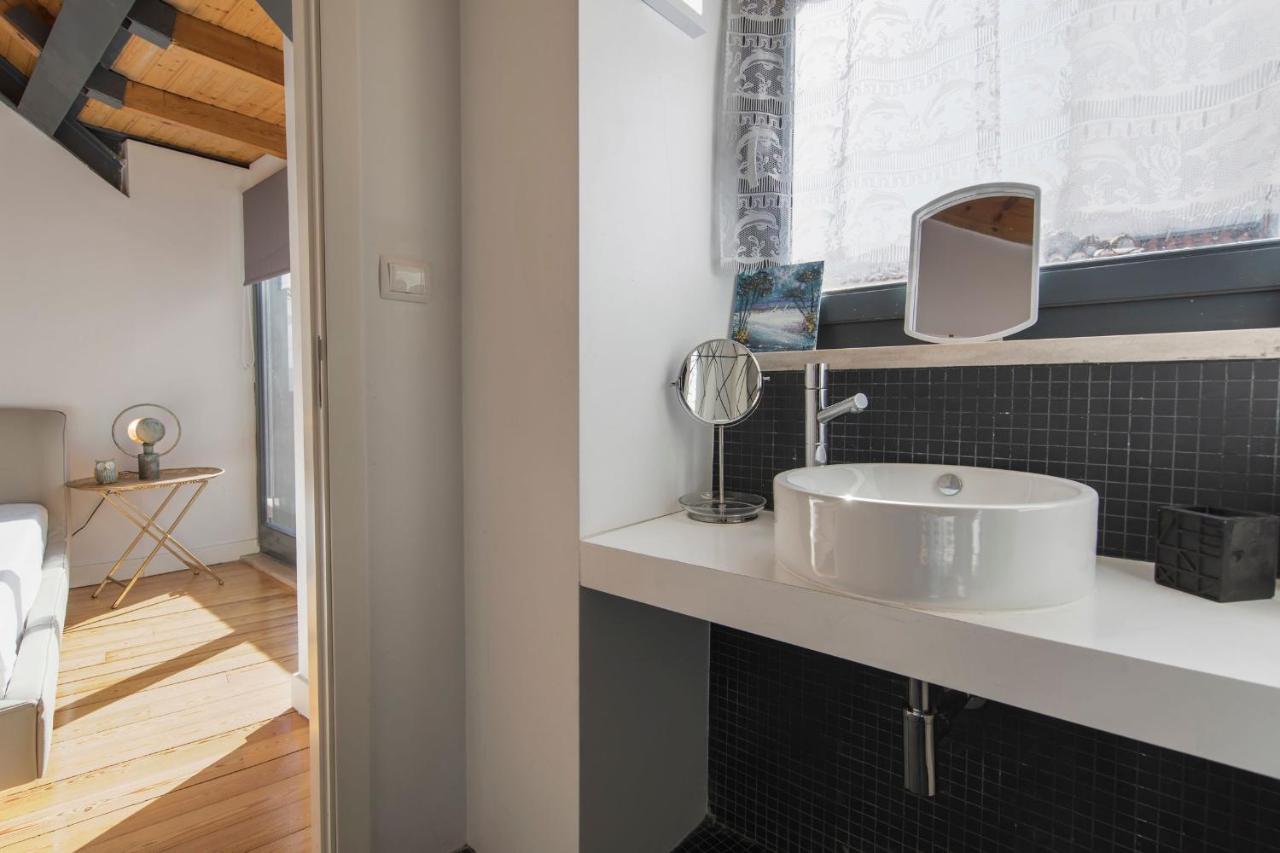 Bairro Alto Stunning Flat With Balcony By Lovelystay Apartment *