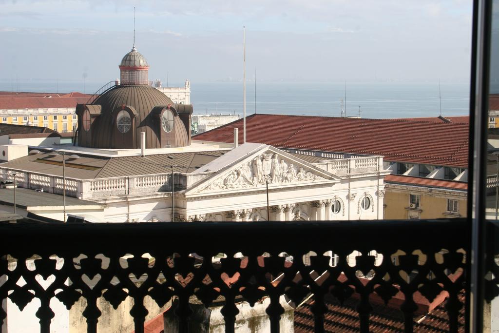 Chiado 16 * Lisbon