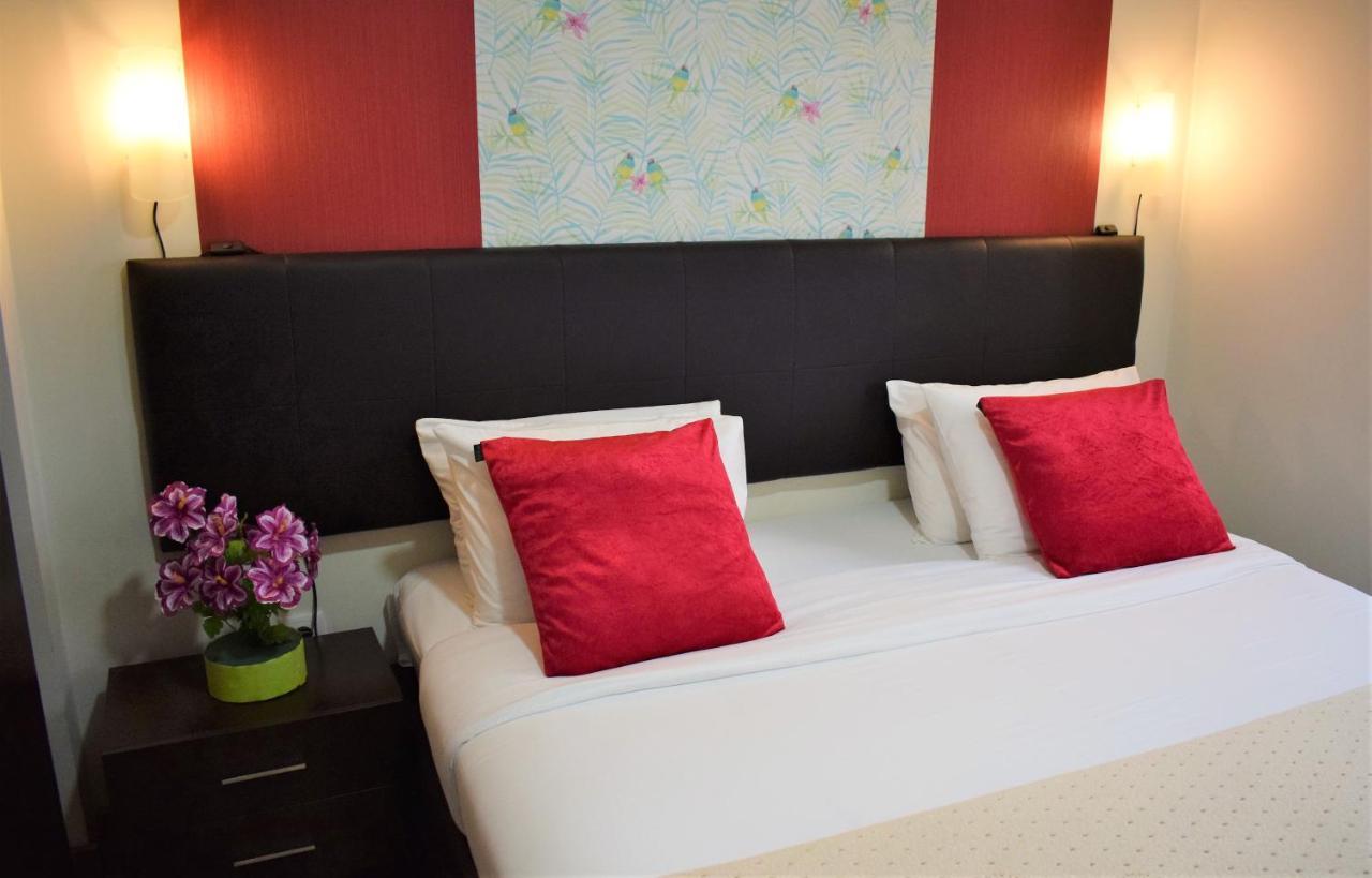 Guest house Universo Romantico 3*