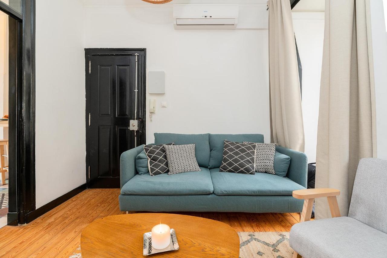 The River House Apartment