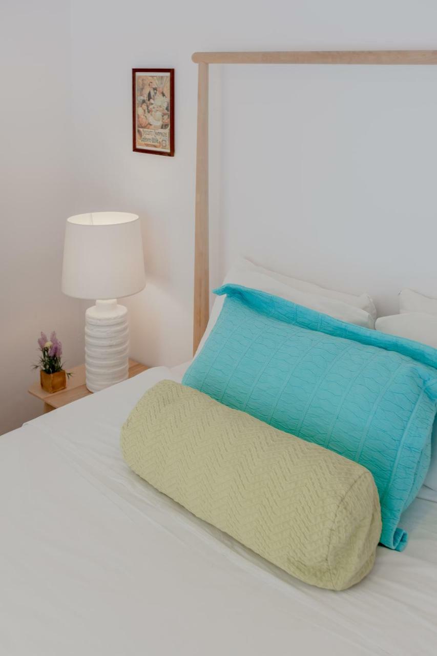 Sunny With Patio, By Timecooler Apartamento