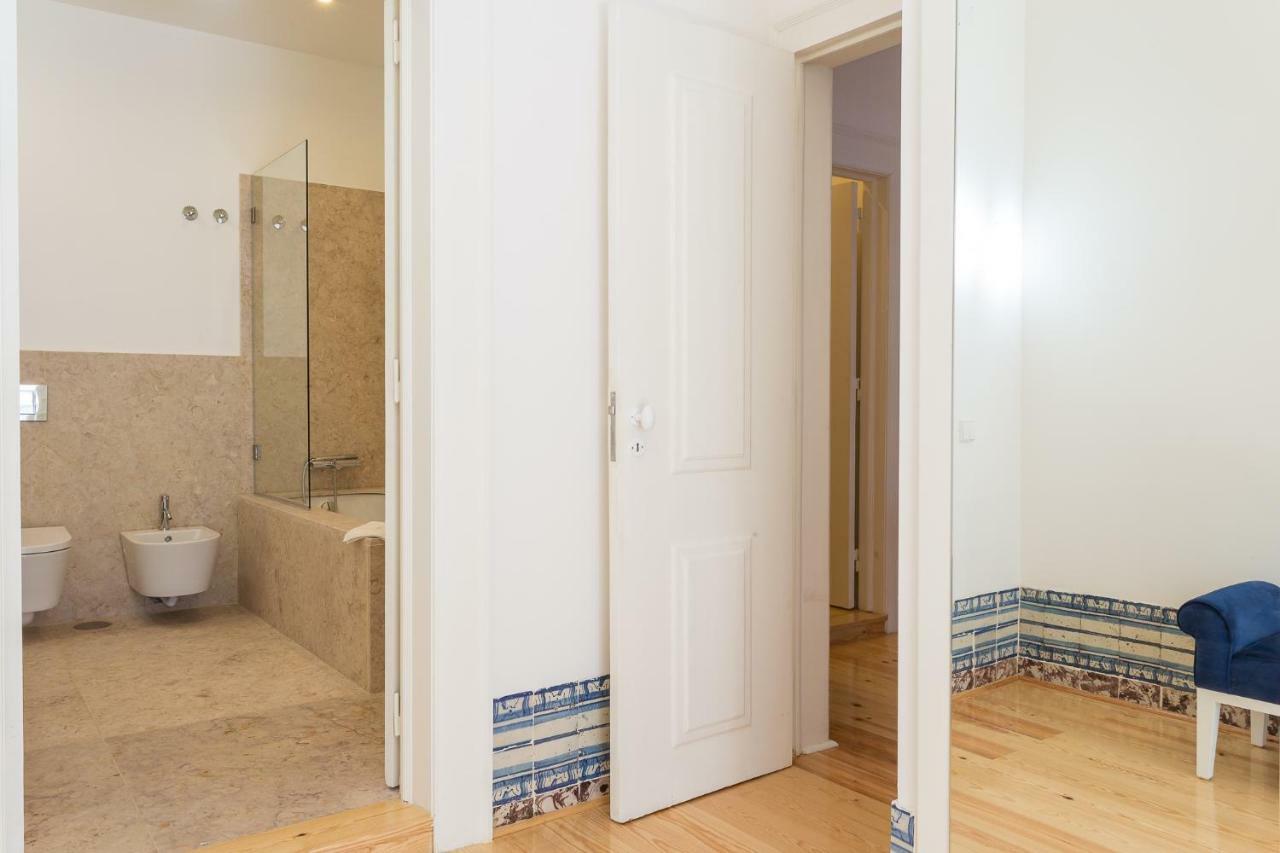 Apartment Chiado - In *