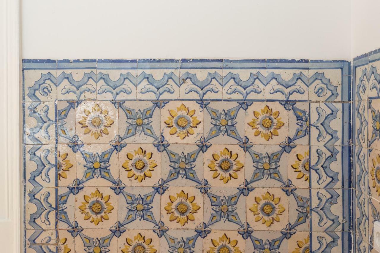 Chiado - In Apartment *