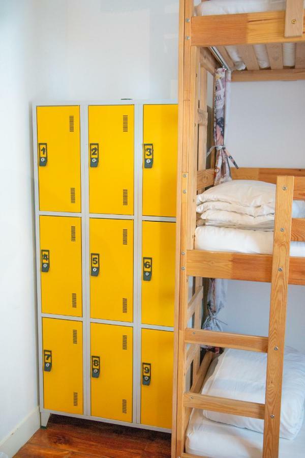 Hostel Nest House *