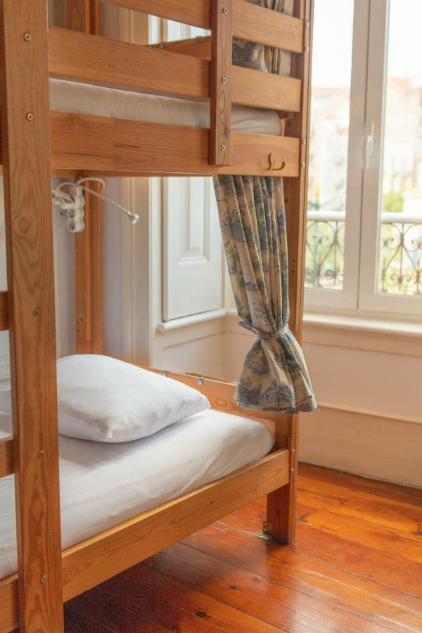 Hostel Nest House *