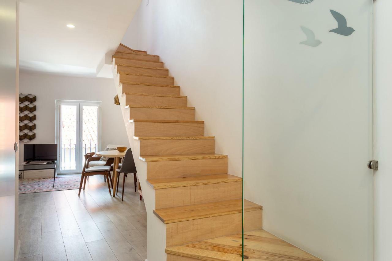 Tram 28 Duplex Apartment