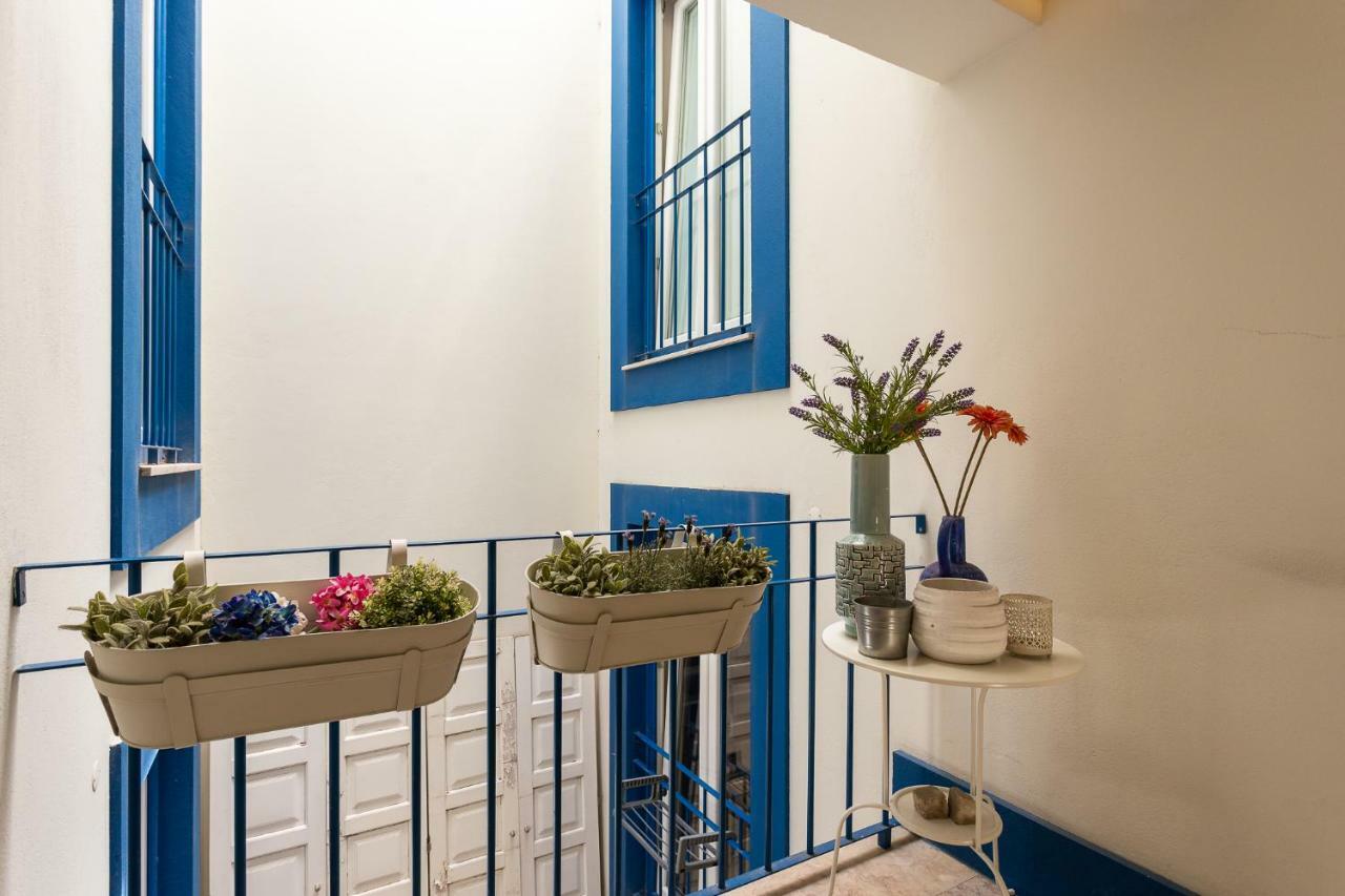 28 Tram Duplex Apartment Lisbon