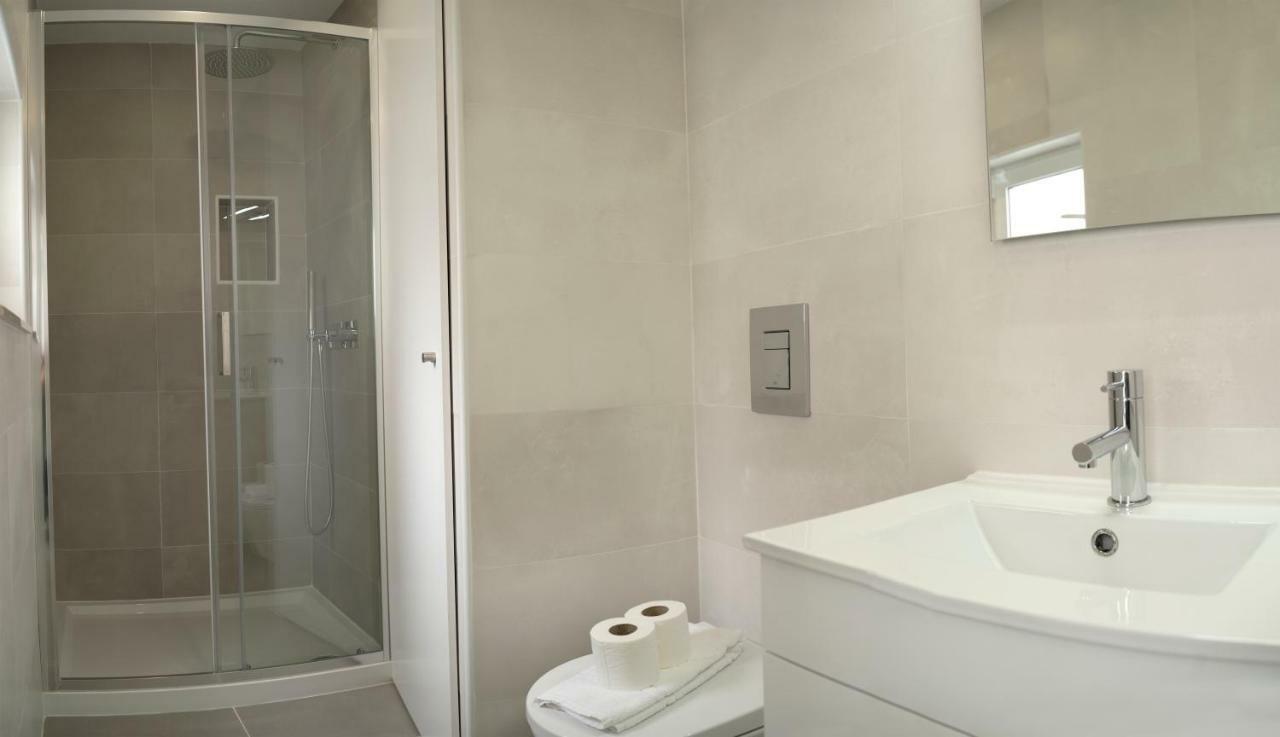 Funky Two Bedroom Saldanha Apartment *