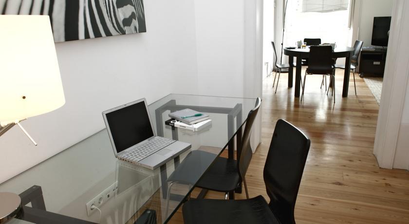Freedom Serviced - Cais Do Sodre * Lisboa