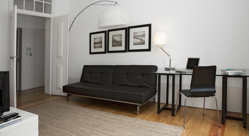 Freedom Serviced - Cais Do Sodre Lisboa