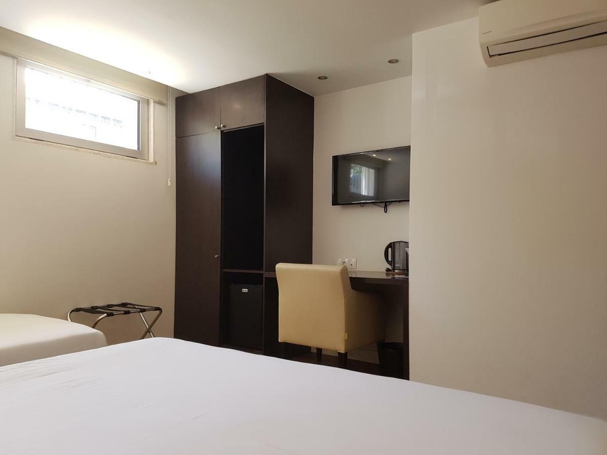 Aparthotel & By 3*