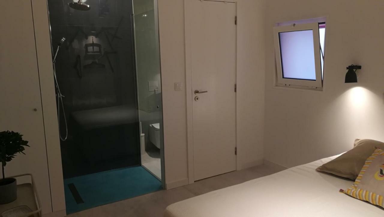 Lxroller Alcantara Riverside Apartment