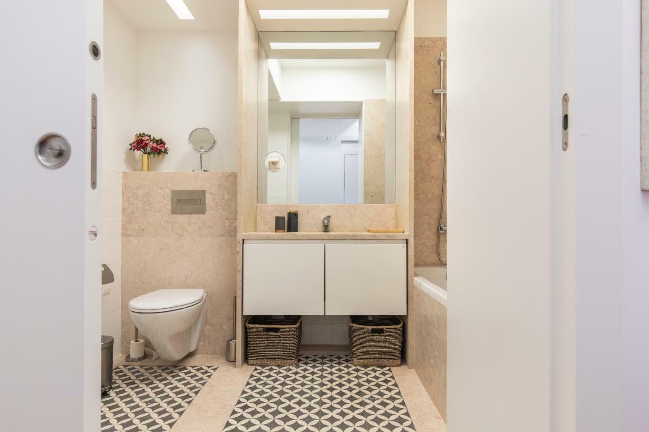 Trendy & Classic 2bedroom Apartment Lisbon
