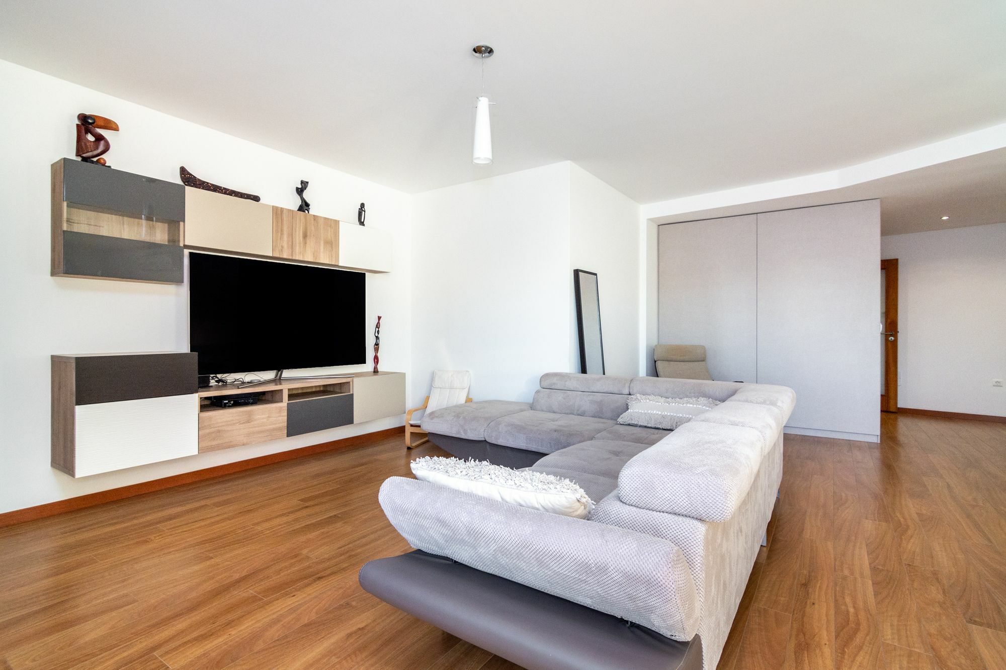 Whome | Damasceno Contemporary 59 Apartment Lisbon