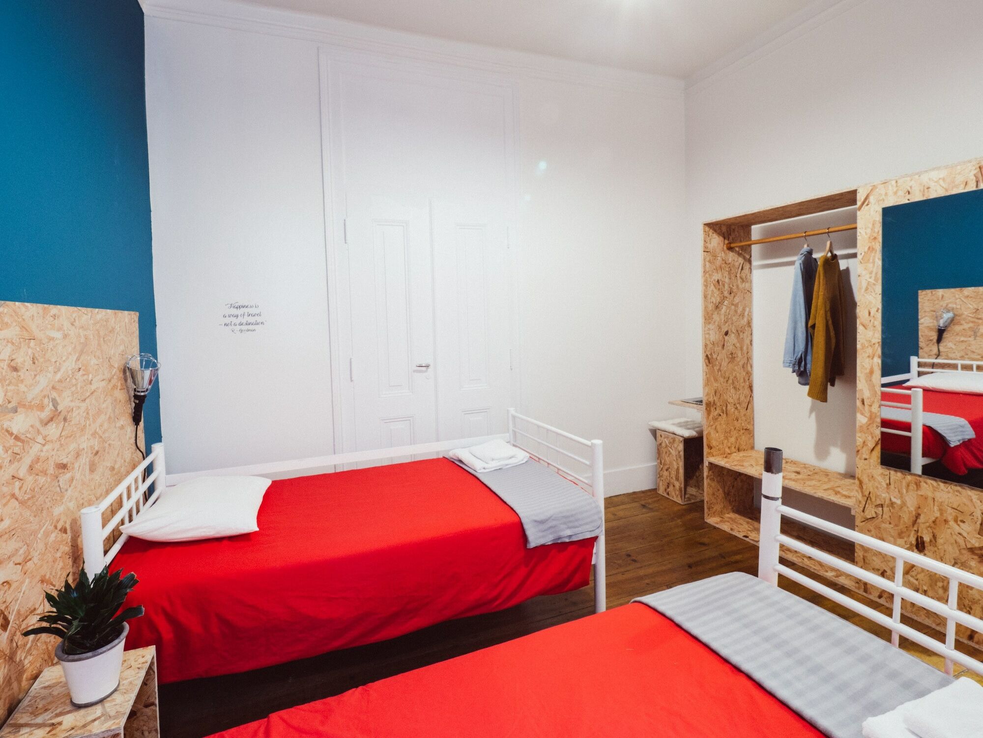 Impact House * Lisbon