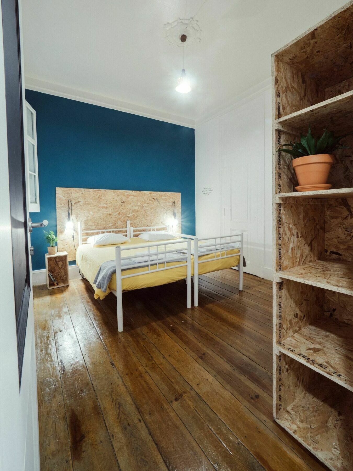 Impact House Hostel *