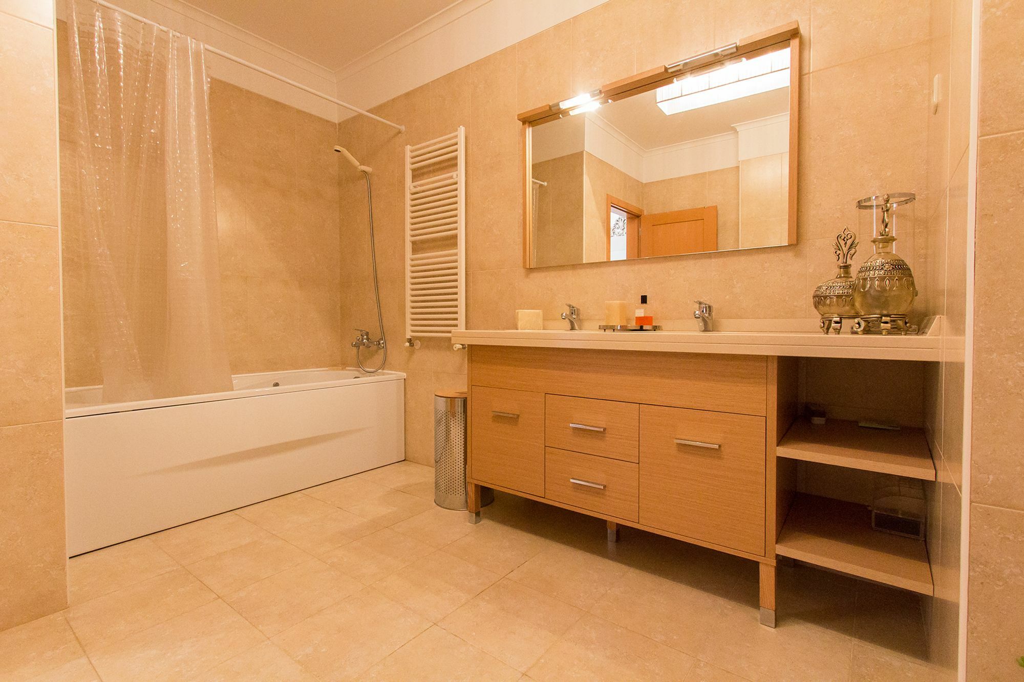 Expo Luxurious By Homing *