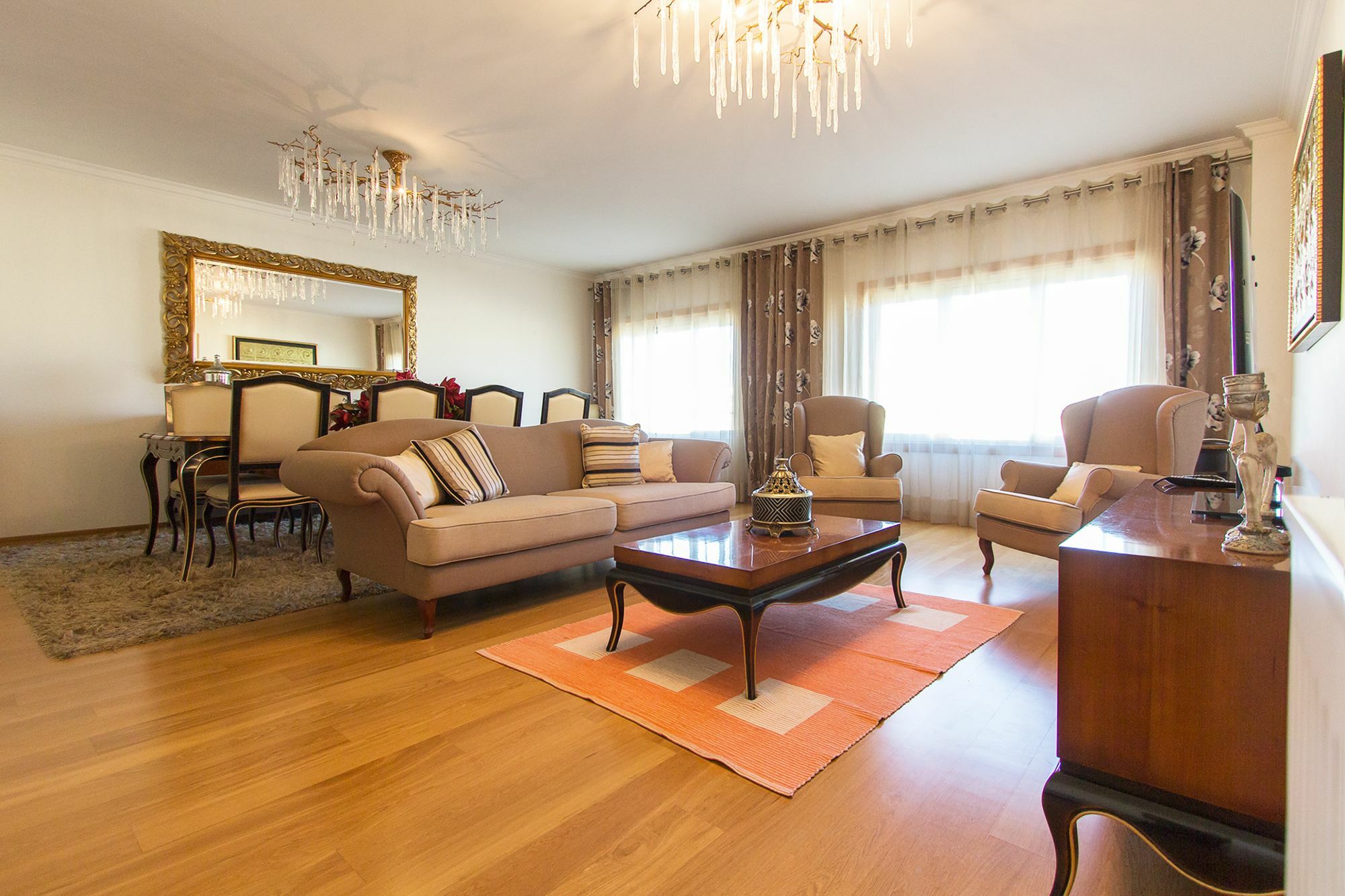 Expo Luxurious By Homing