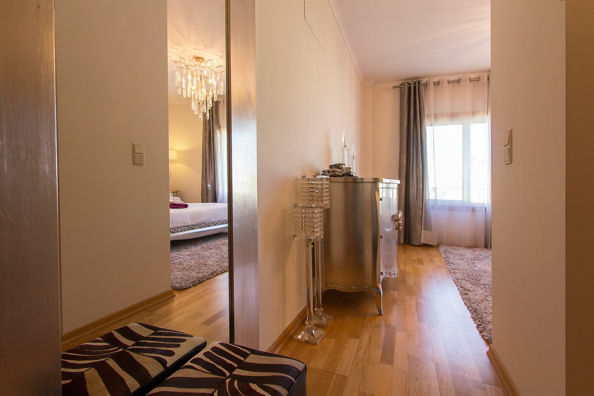 Expo Luxurious By Homing