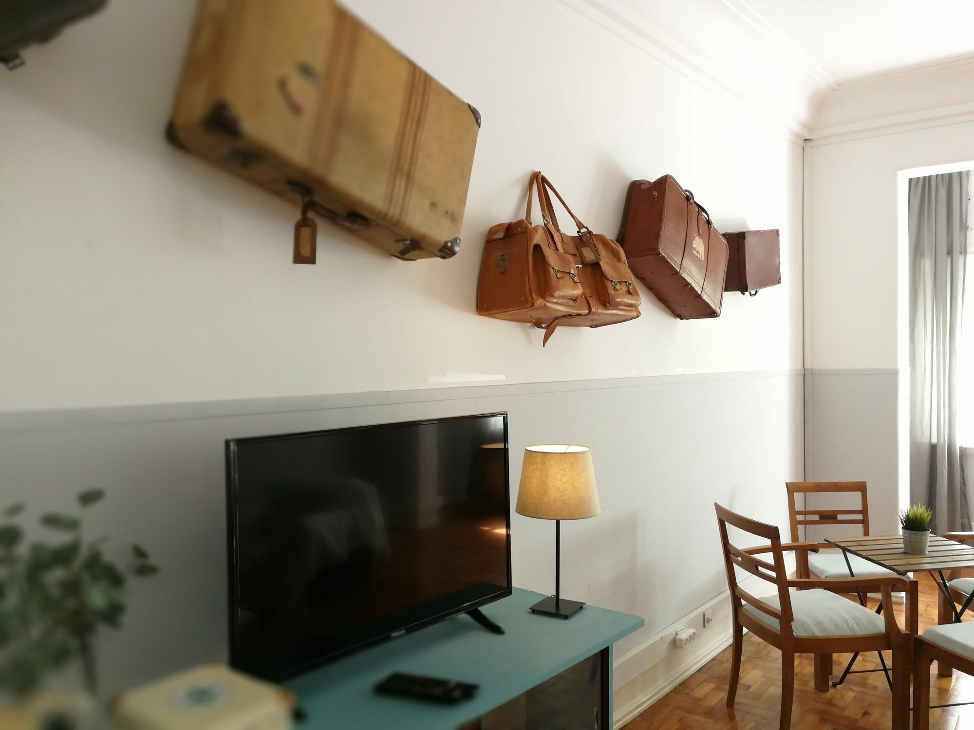 Hostel Castilho 63 *